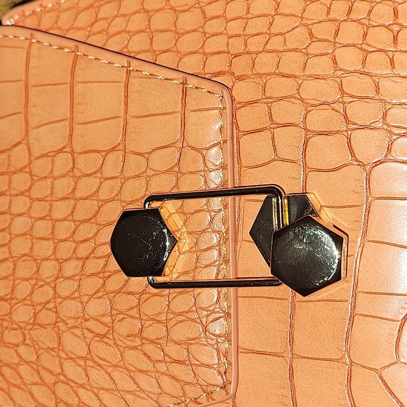 BADGLEY MISCHKA  Trapezoid Matte Croco Flap Over Crossbody bag, orange,NWT - Picture 11 of 17